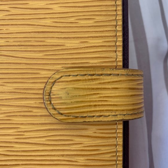 🎉SOLD🎉Authentic Louis Vuitton Yellow Epi PM Agenda Cover - Picture 5 of 13